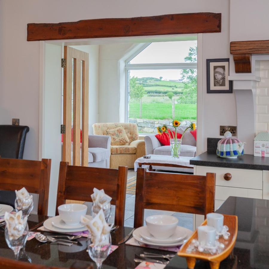 Willa Beautiful Mountain Views & Private Hot Tub Kilcoo Zewnętrze zdjęcie