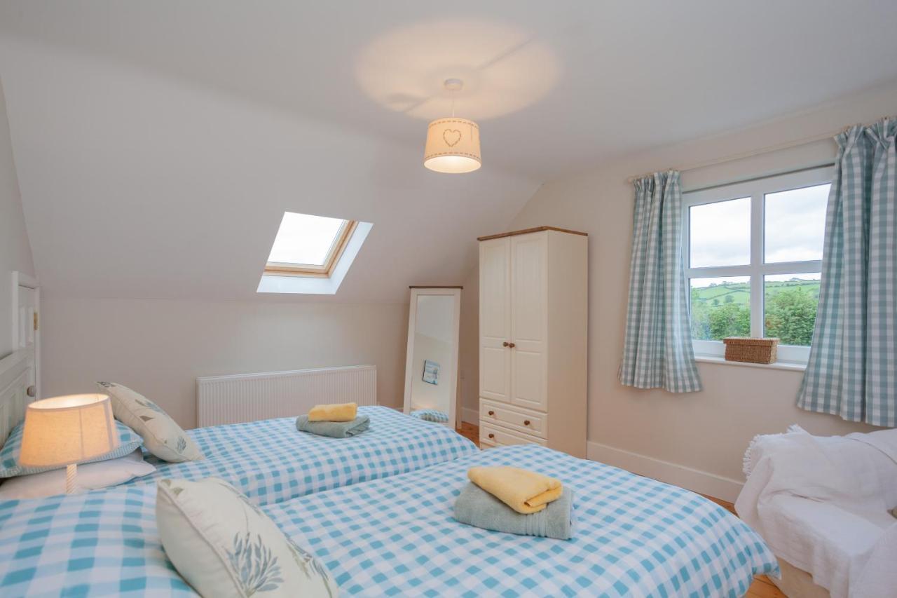 Willa Beautiful Mountain Views & Private Hot Tub Kilcoo Zewnętrze zdjęcie